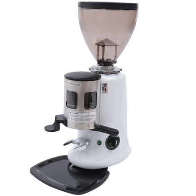 Komerční mlýnek na kávu pro espresso